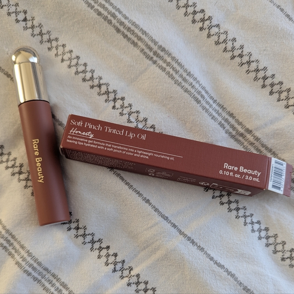 NWB Rare Beauty Soft Pinch Tinted Lip Oil - Honesty